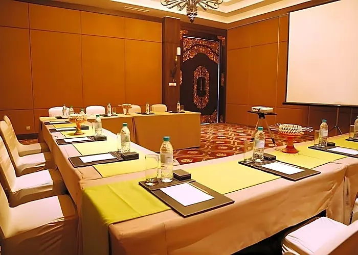 Homm Saranam Hotel 5*